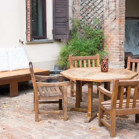 La Luna Nel Pozzo Bed & Breakfast